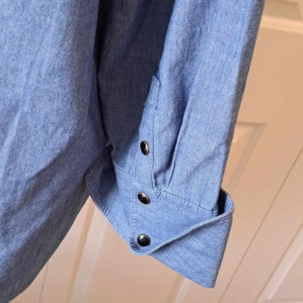 NWOT J.Crew Womens Chambray Denim Popover Tuxedo‎ Tunic Snap Up Shirt S-6